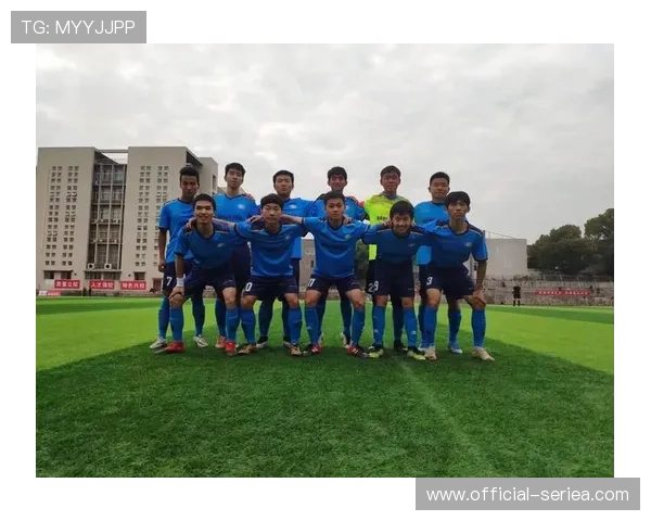 足球俱乐部财政健康与竞技投入之间的相互影响及其平衡策略分析
