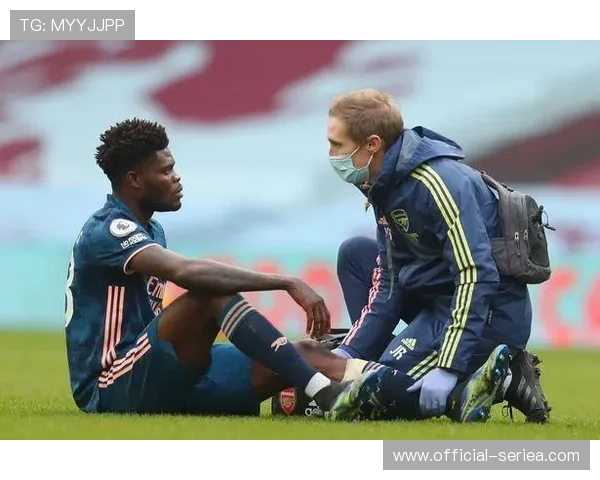 维拉七连胜战术解密：高位逼抢与快速转换